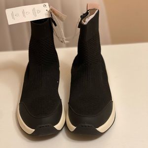Kids Zara sneakers size 3